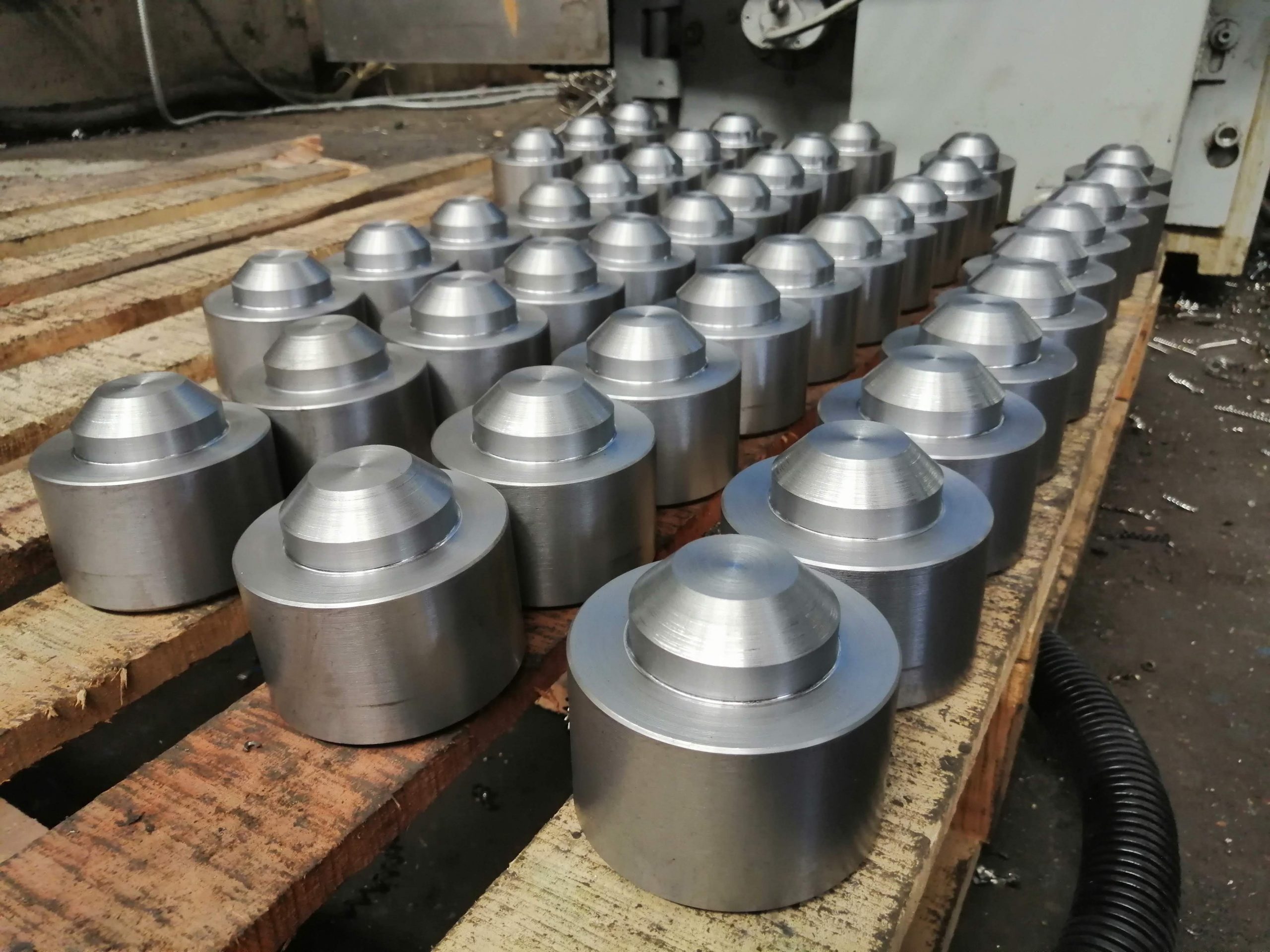 Токарная обработка крупногабаритной детали на станке Skoda W-160G в цехе ТПК Брик