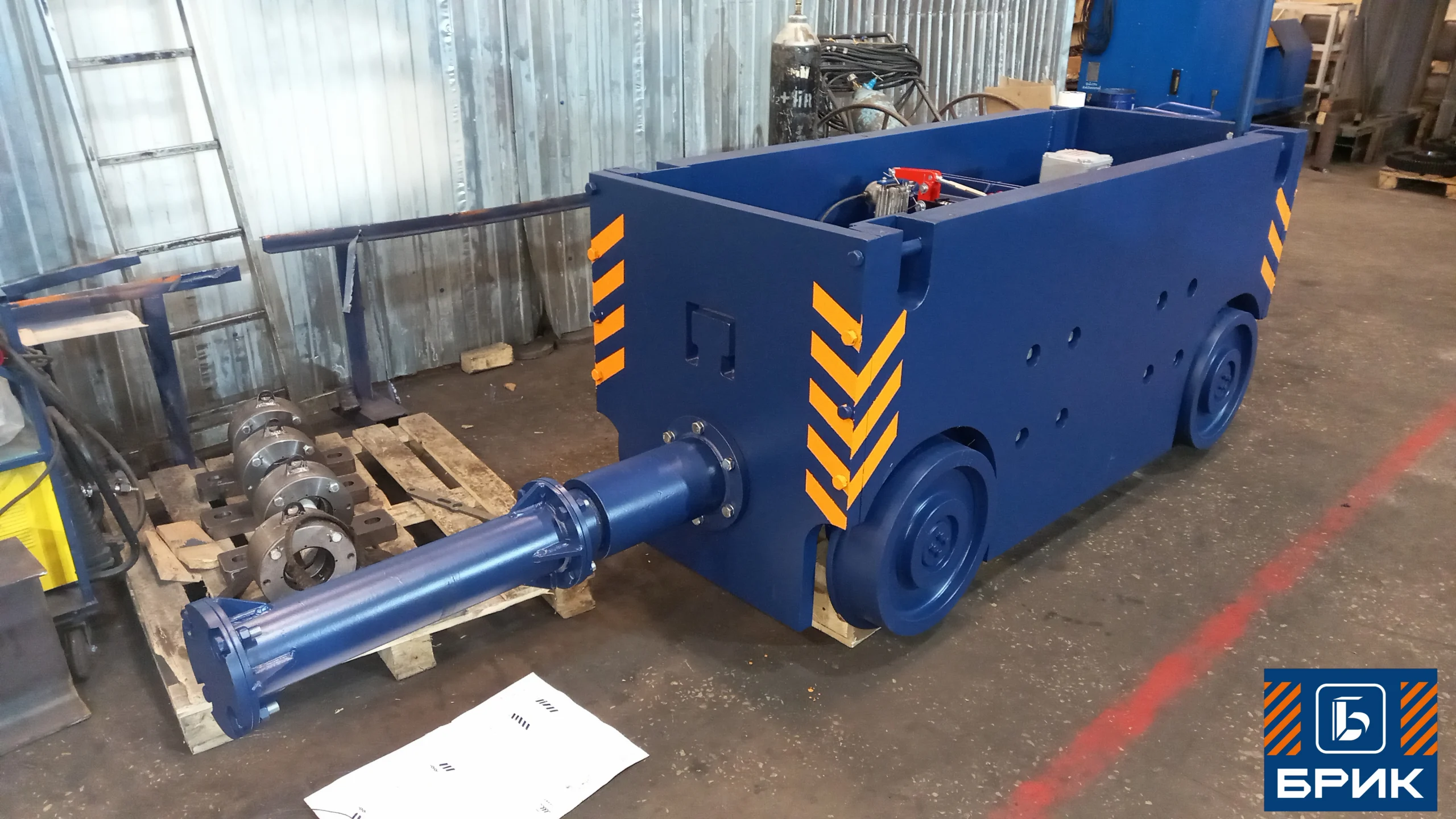 Толкатель шахтный для обмена вагонеток — ТПК Брик